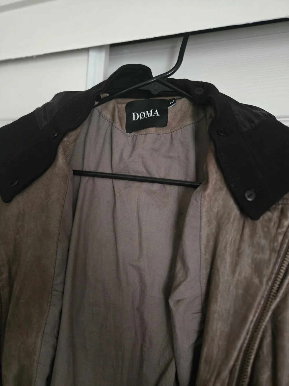 DOMA Women's Brown Leather Zip Jacket - Picture 10 of 11